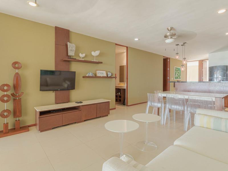 Penthouse Coral Blu